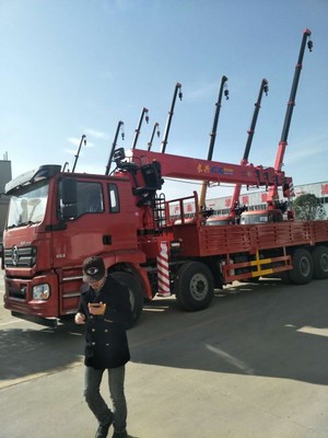 隨州陜汽德龍前四后八隨車吊 包上戶、可按揭的工程運輸利器